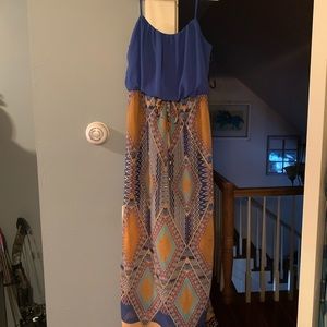 Maxi dress tribal print